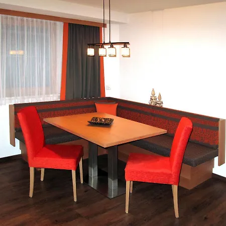 Haus Lercher 105w * See